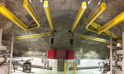 Hängebahn in Tunnelsystem Hängebahnen mit Kurven für Warentransport