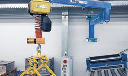 Drehkran für das schnelle Güterhandling an der Arbeitsstation
